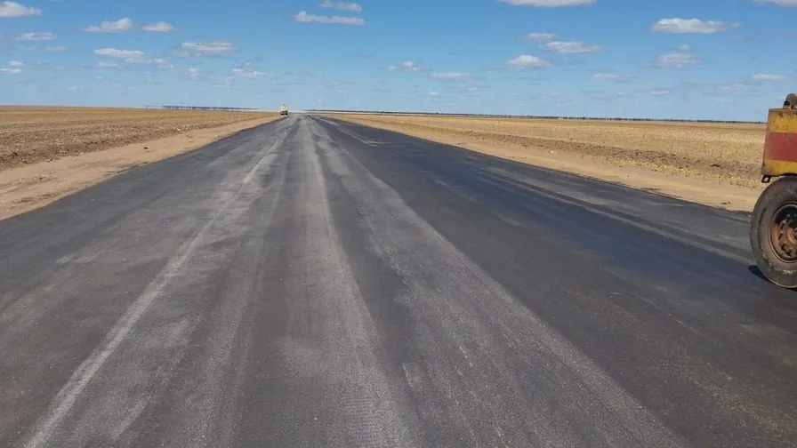 Pista de pouso pavimentada na Fazenda Santa Clara